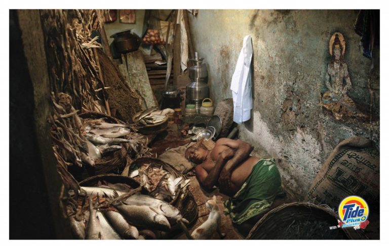 Print Ads: Powerful Print Media Campaigns of the past decade 3 Tide Washed Clothes
